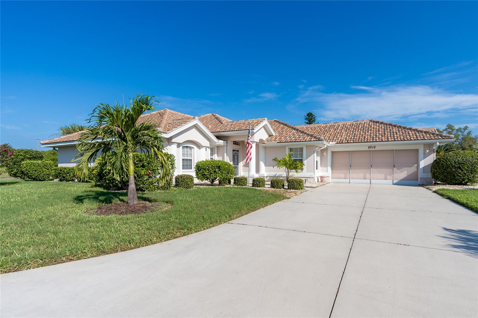 8216 PARKSIDE DRIVE