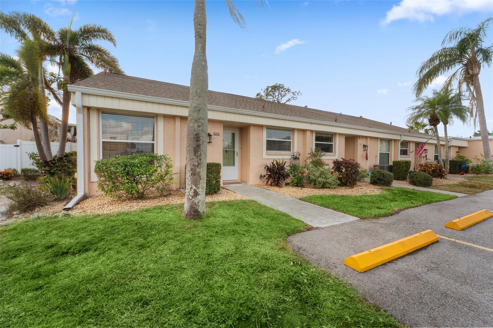 6250 7TH AVENUE #6250