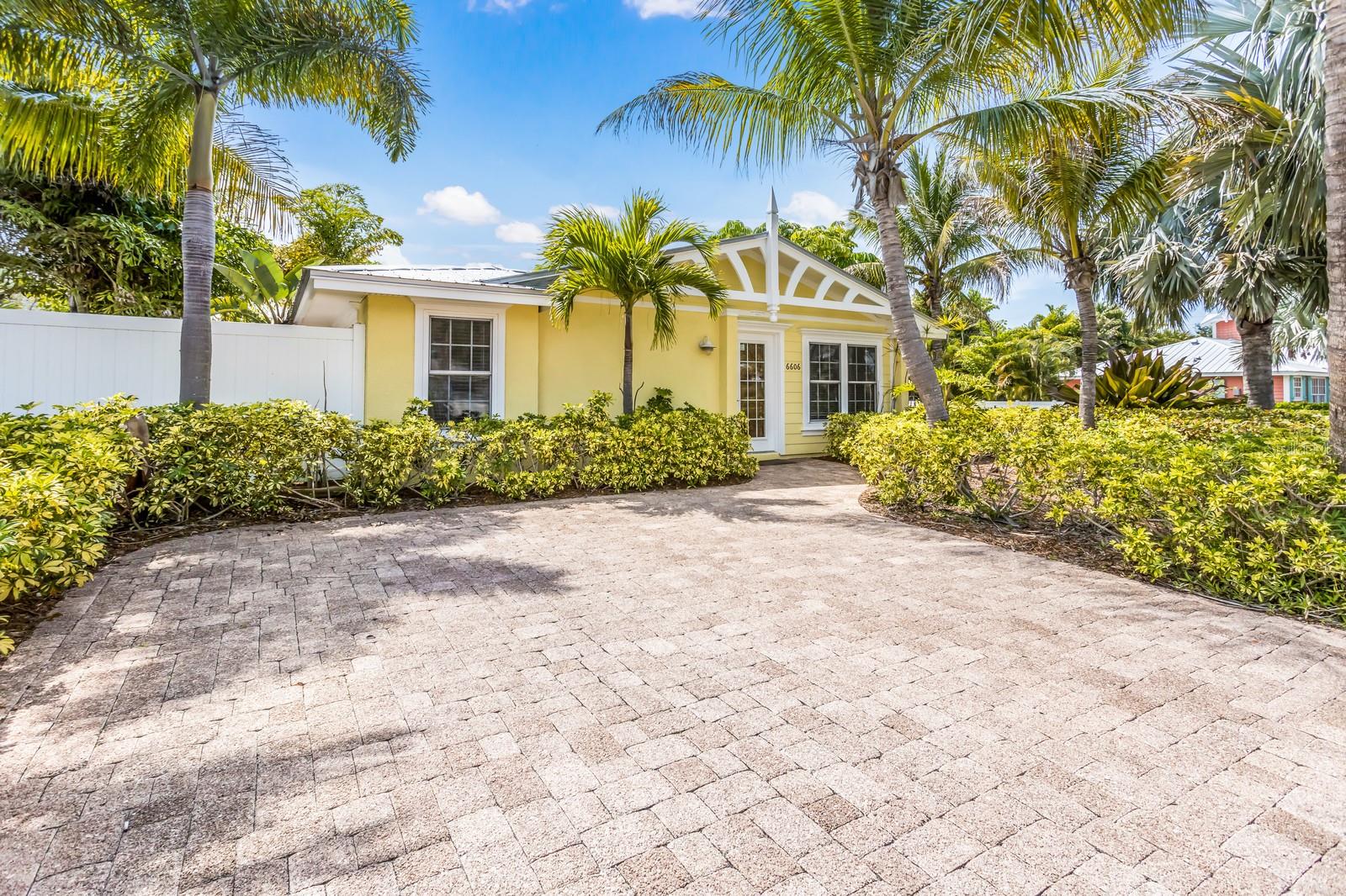 6606 HOLMES BOULEVARD #3