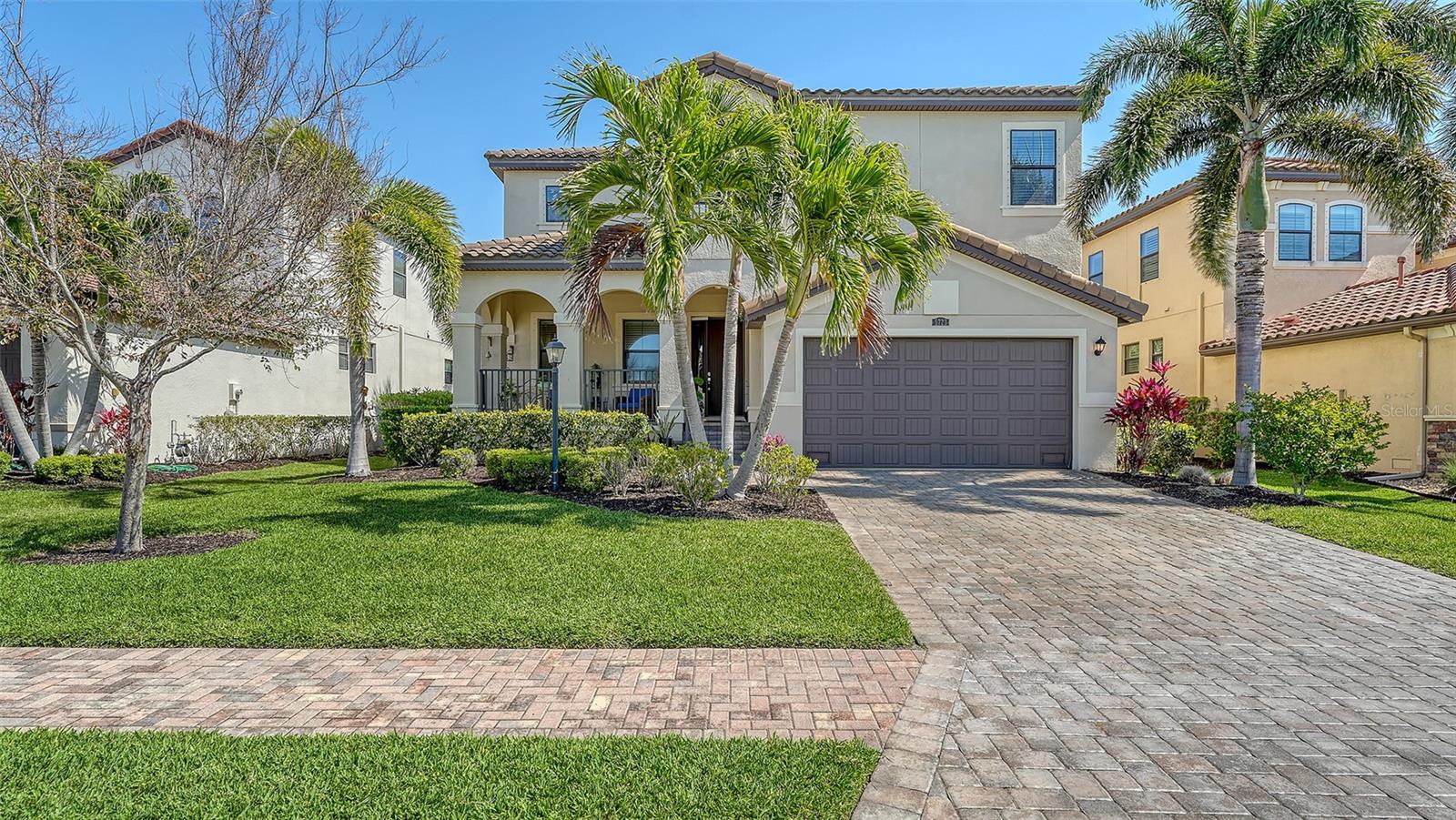 5723 TITLE ROW DRIVE