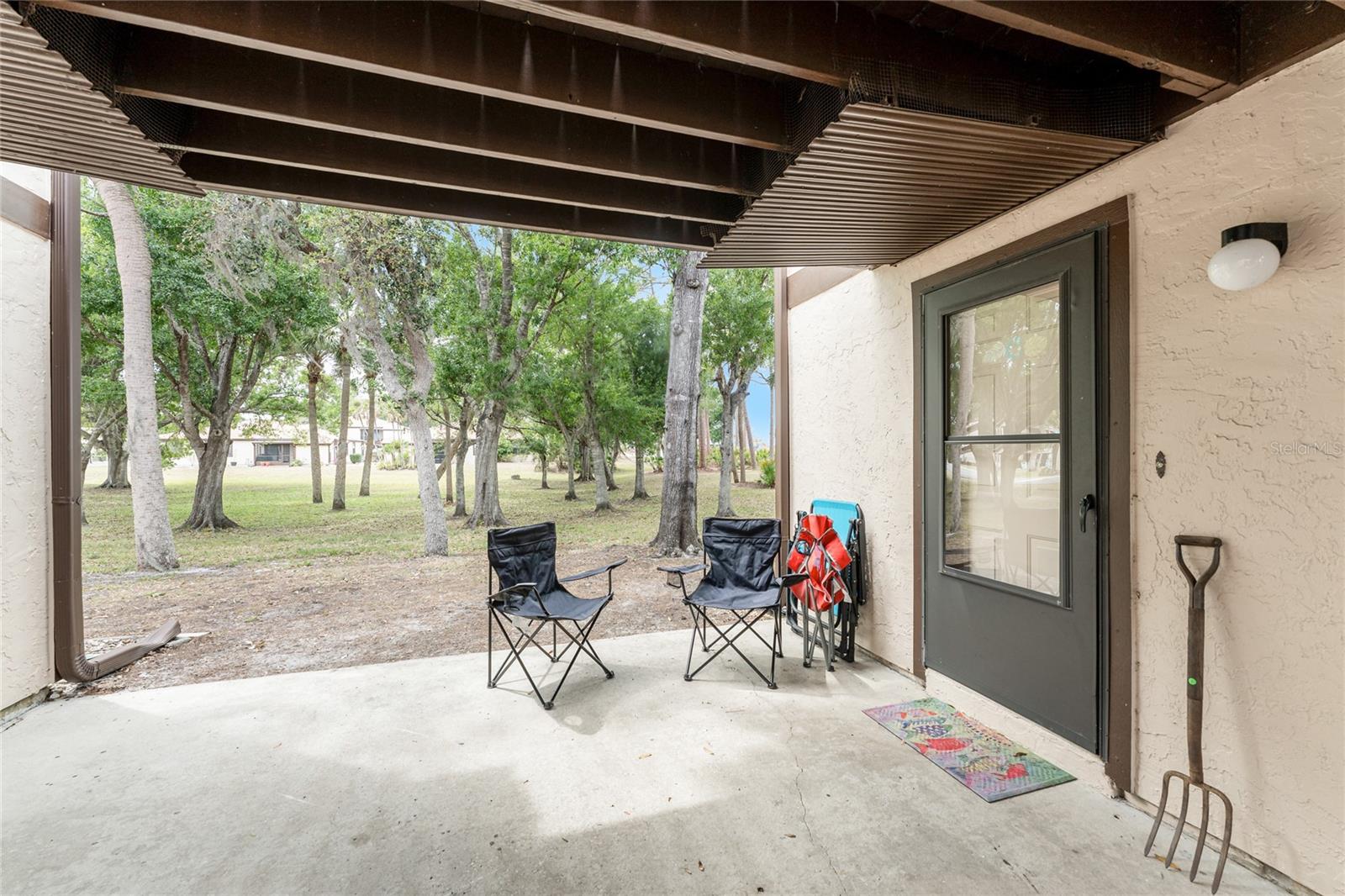 4022 BEAVER LANE #500C