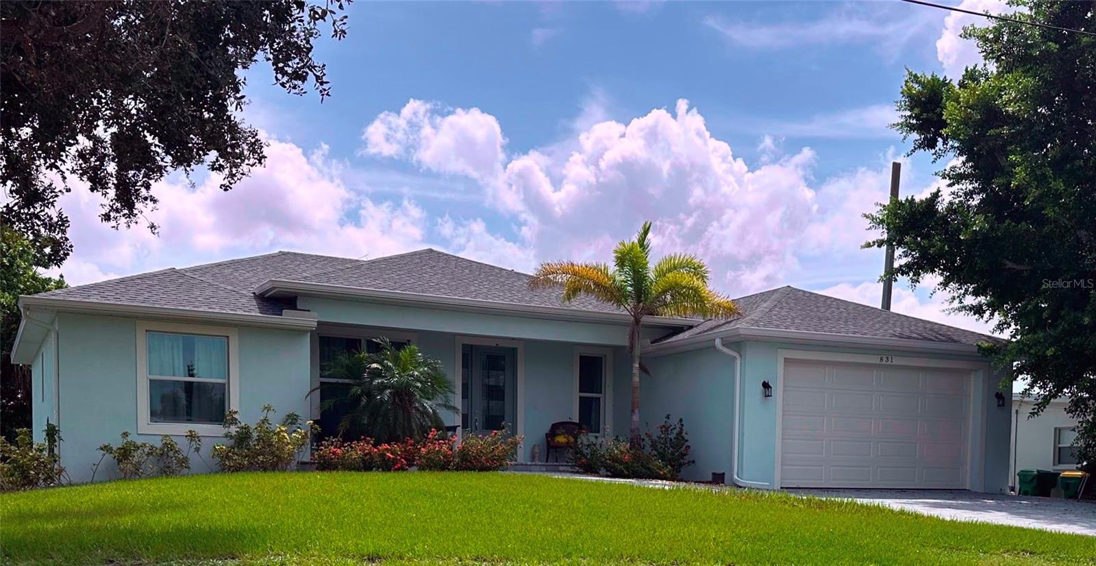 831 PALMETTO DRIVE