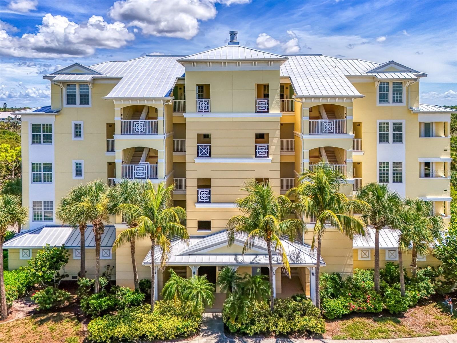 8571 AMBERJACK CIRCLE #204