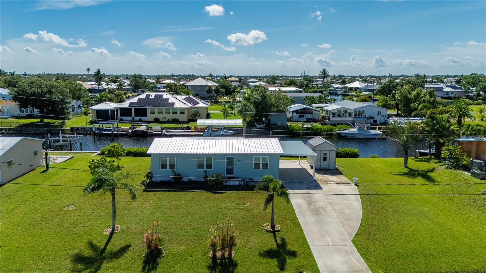 4220 DELTONA DRIVE