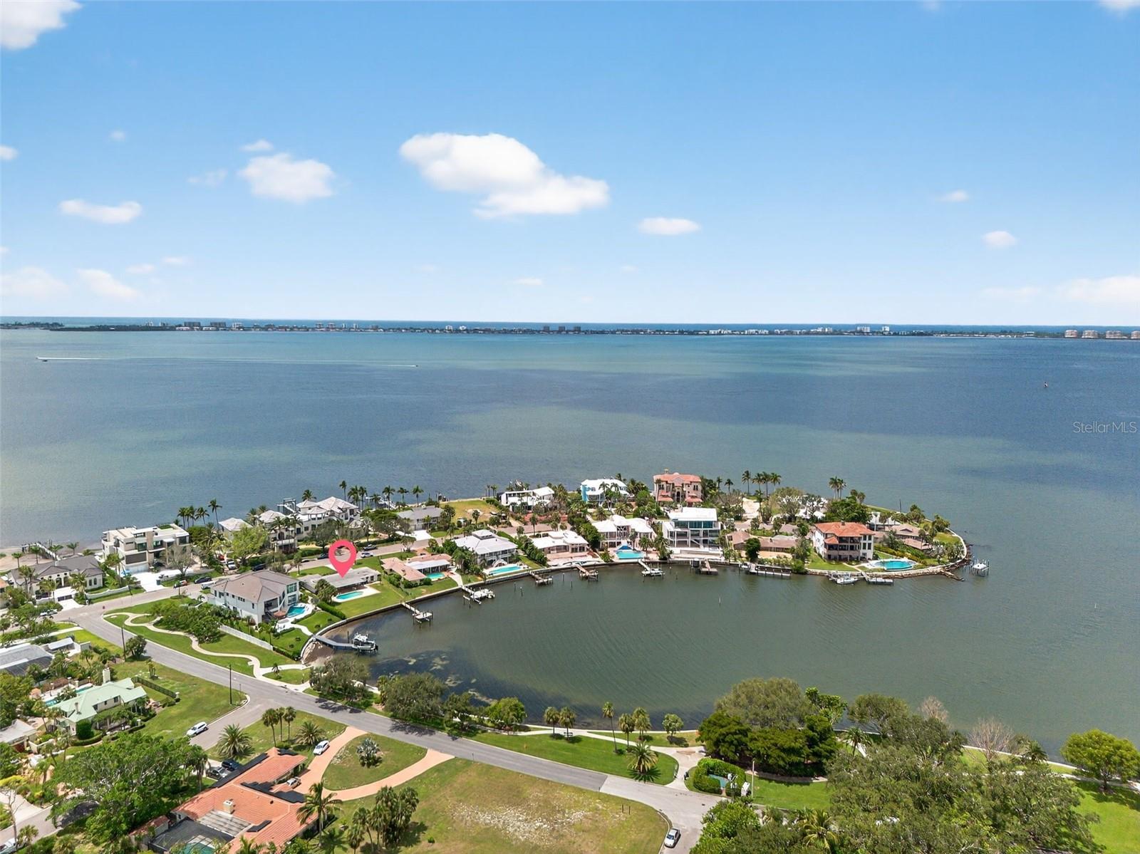377 SHORE DRIVE
