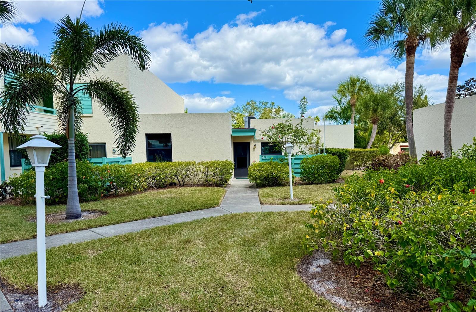 621 SPRING LAKES BOULEVARD #621