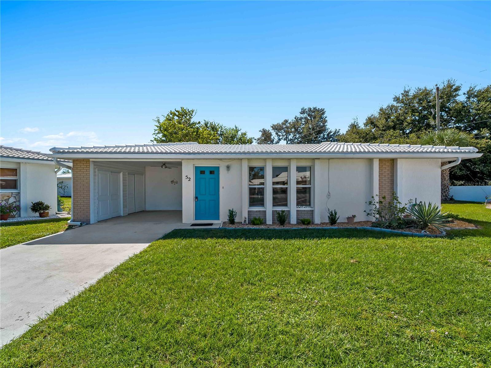 52 CIRCLEWOOD DRIVE #A1-2