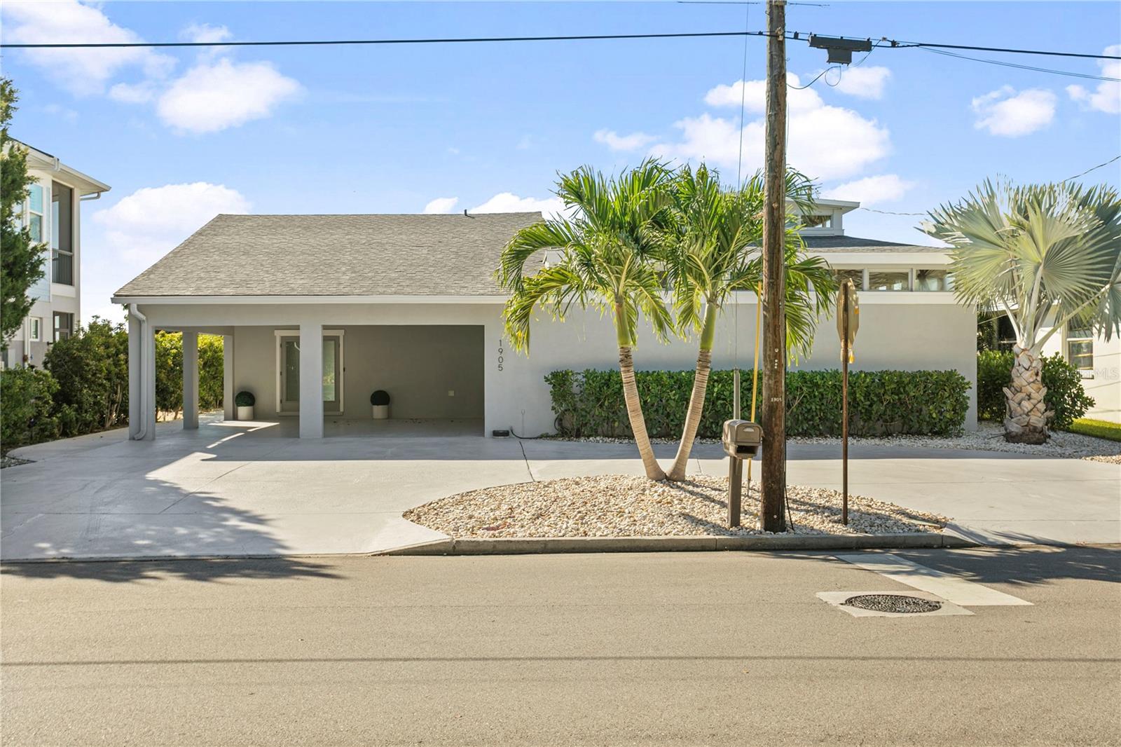 1905 4TH STREET