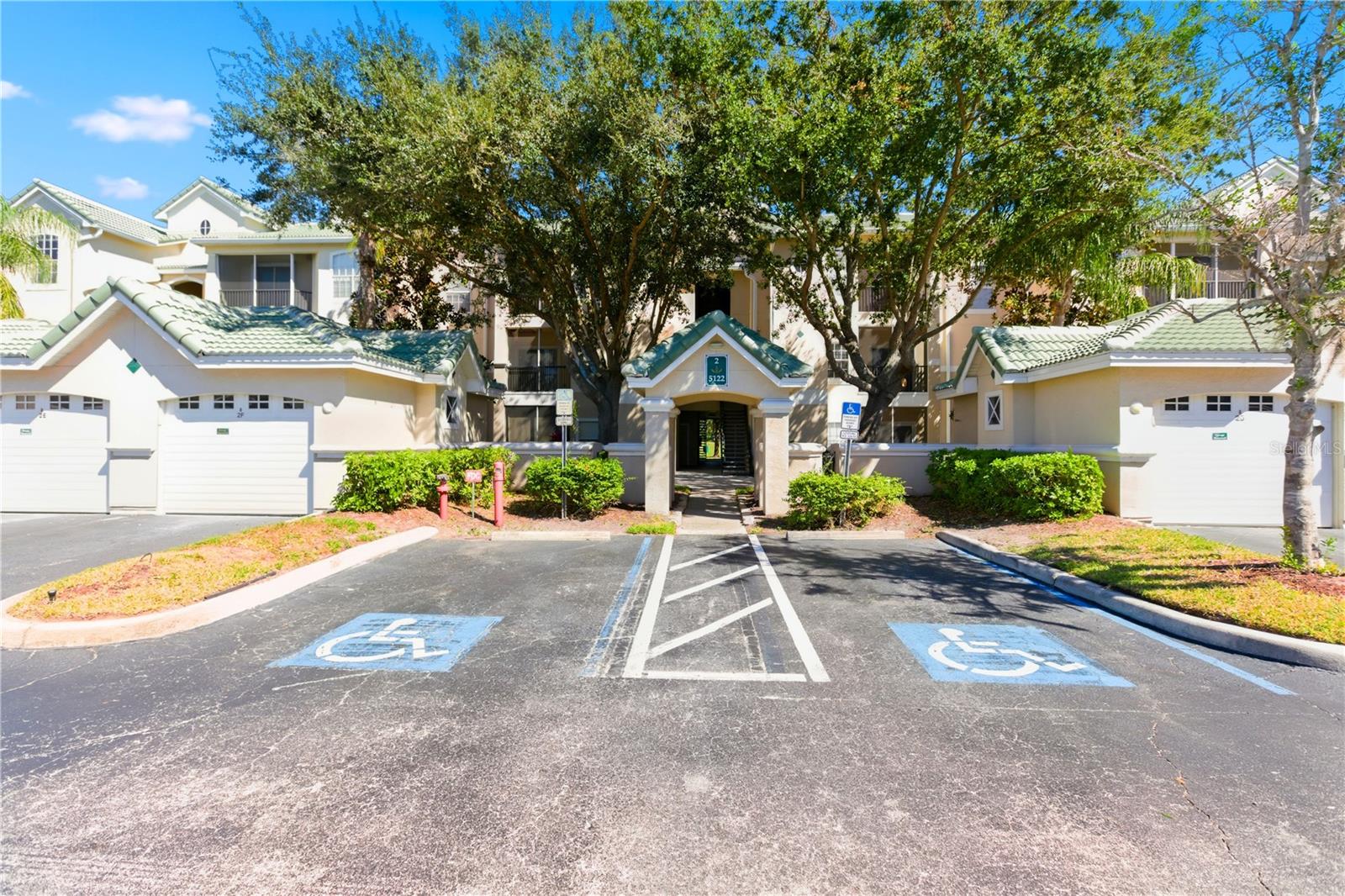 5122 NORTHRIDGE ROAD #107