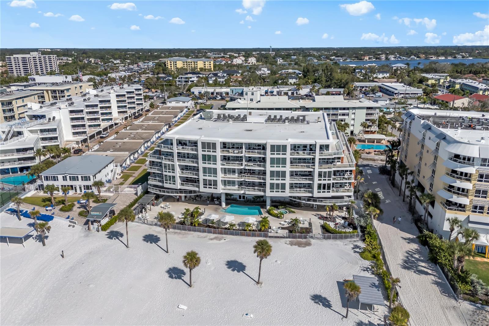 1035 SEASIDE DRIVE #404
