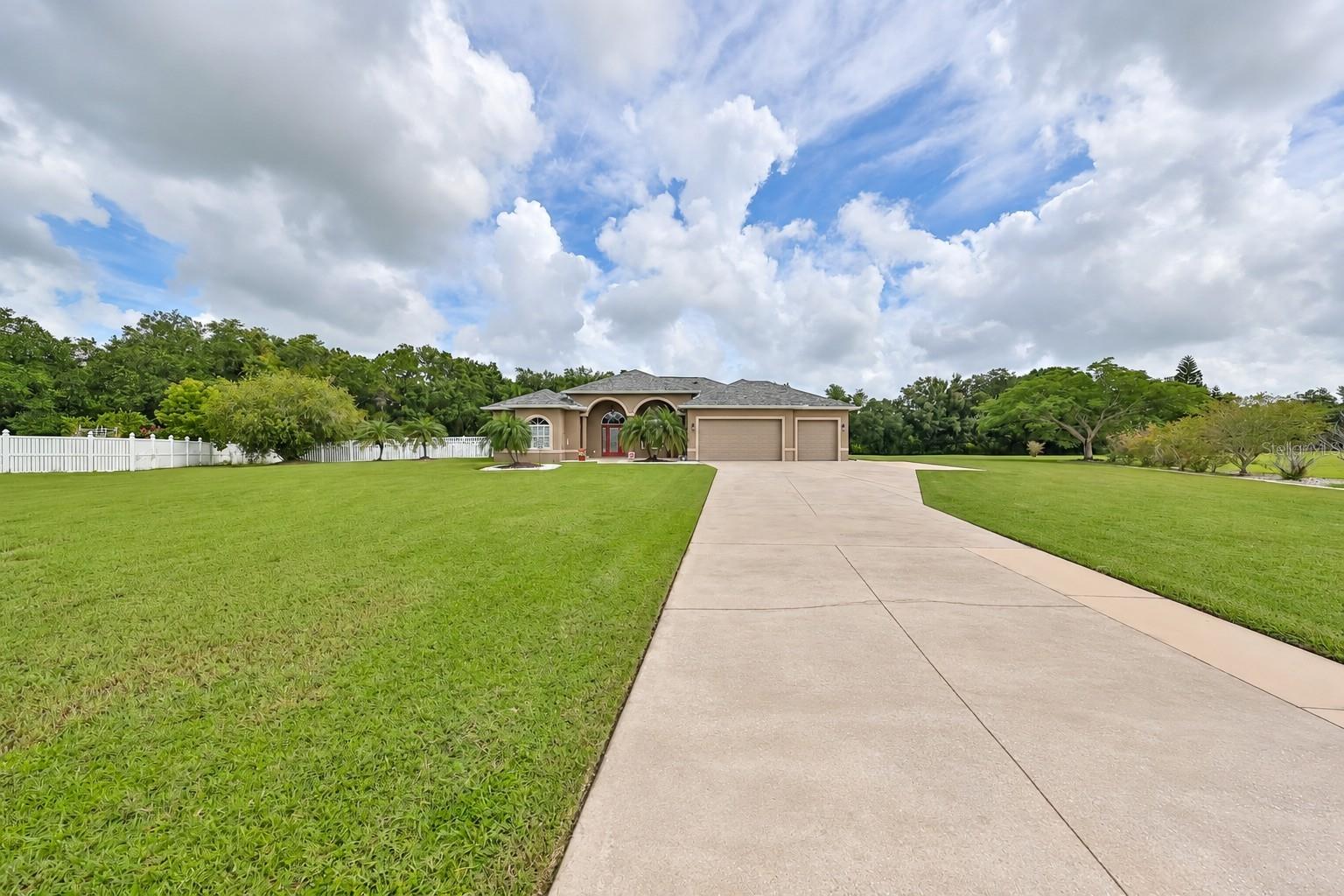 17706 BRIDLEWOOD COURT