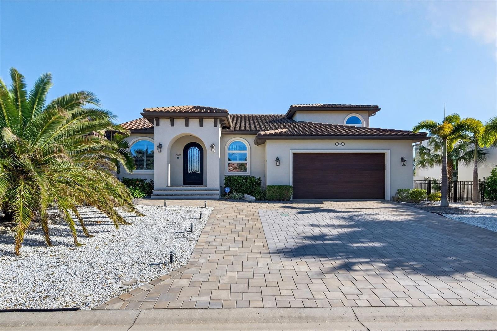 562 RANGER LANE