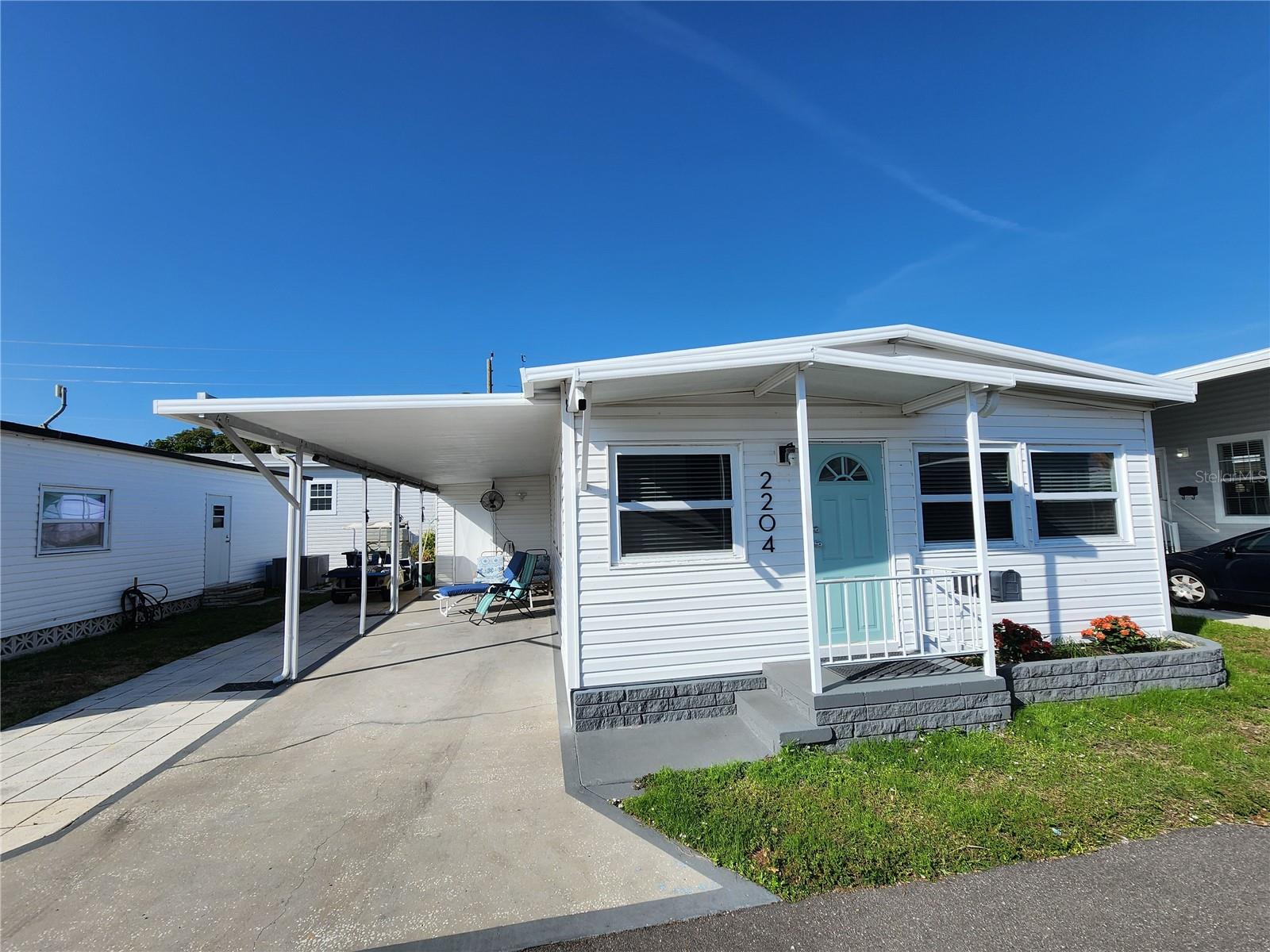 2204 17TH STREET COURT