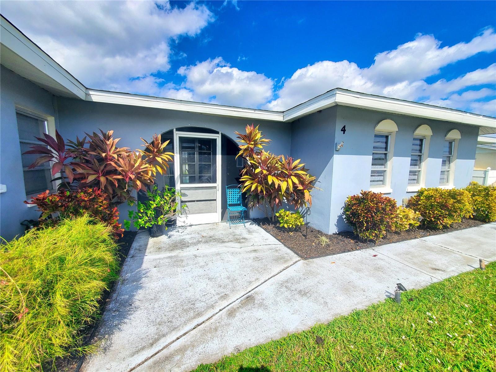 4 GOLFVIEW ROAD