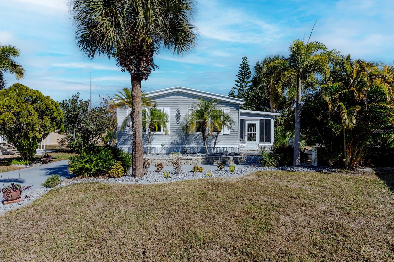 2100 KINGS HIGHWAY #52