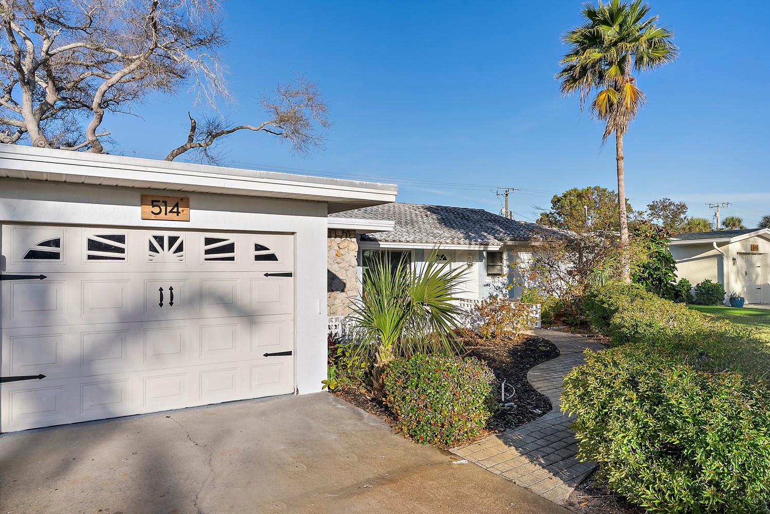 514 HARBOR DRIVE
