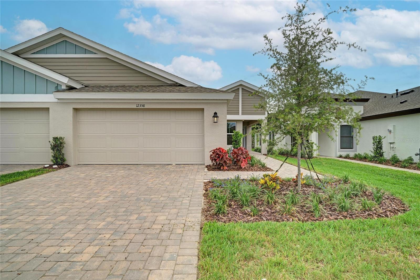 12358 OAK  HILL WAY