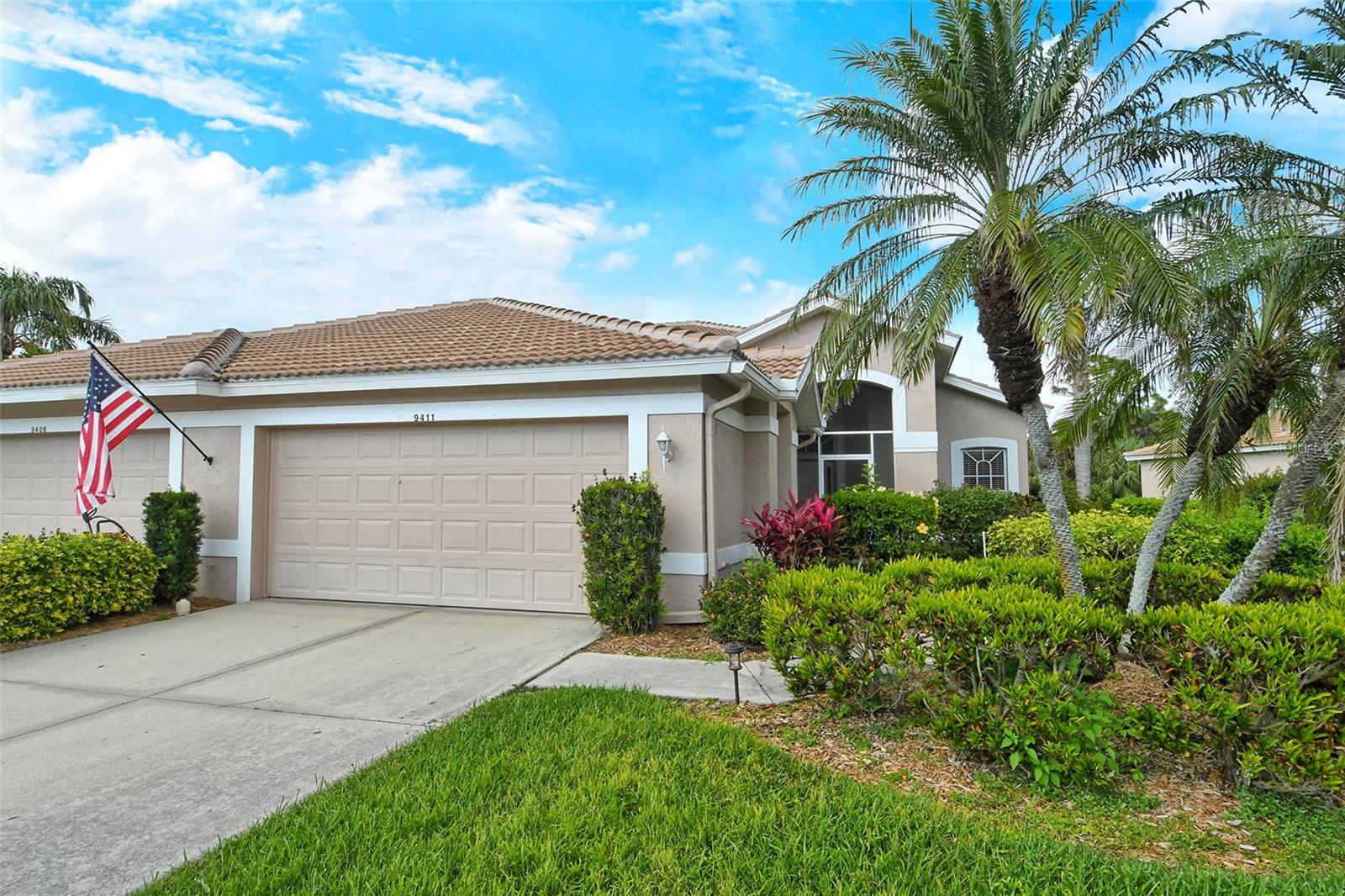 9411 FOREST HILLS CIRCLE