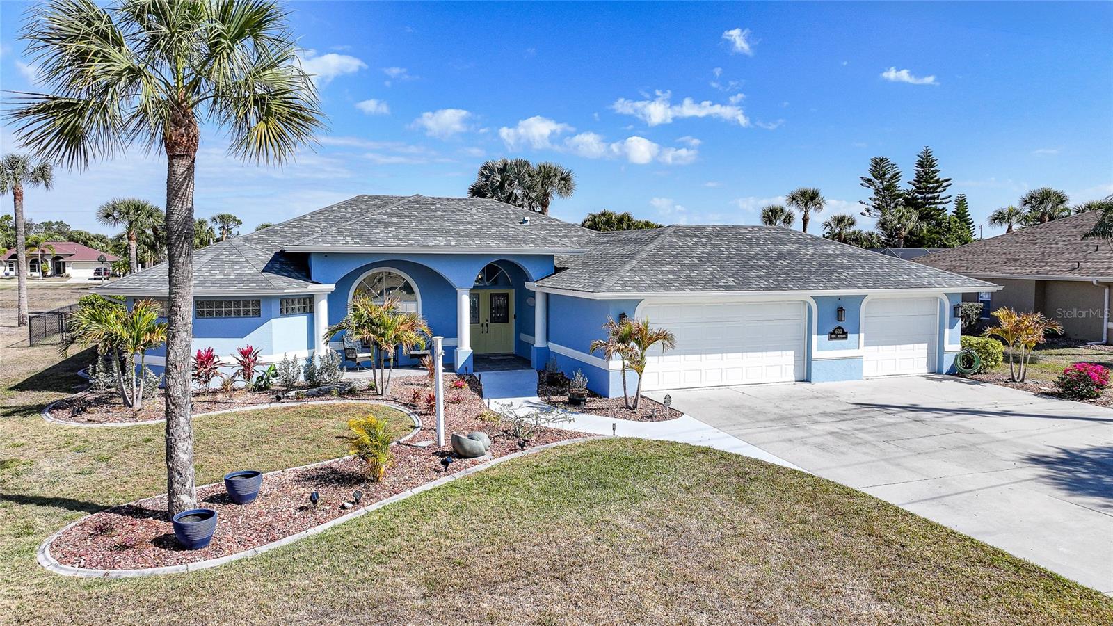 600 ROYAL POINCIANA
