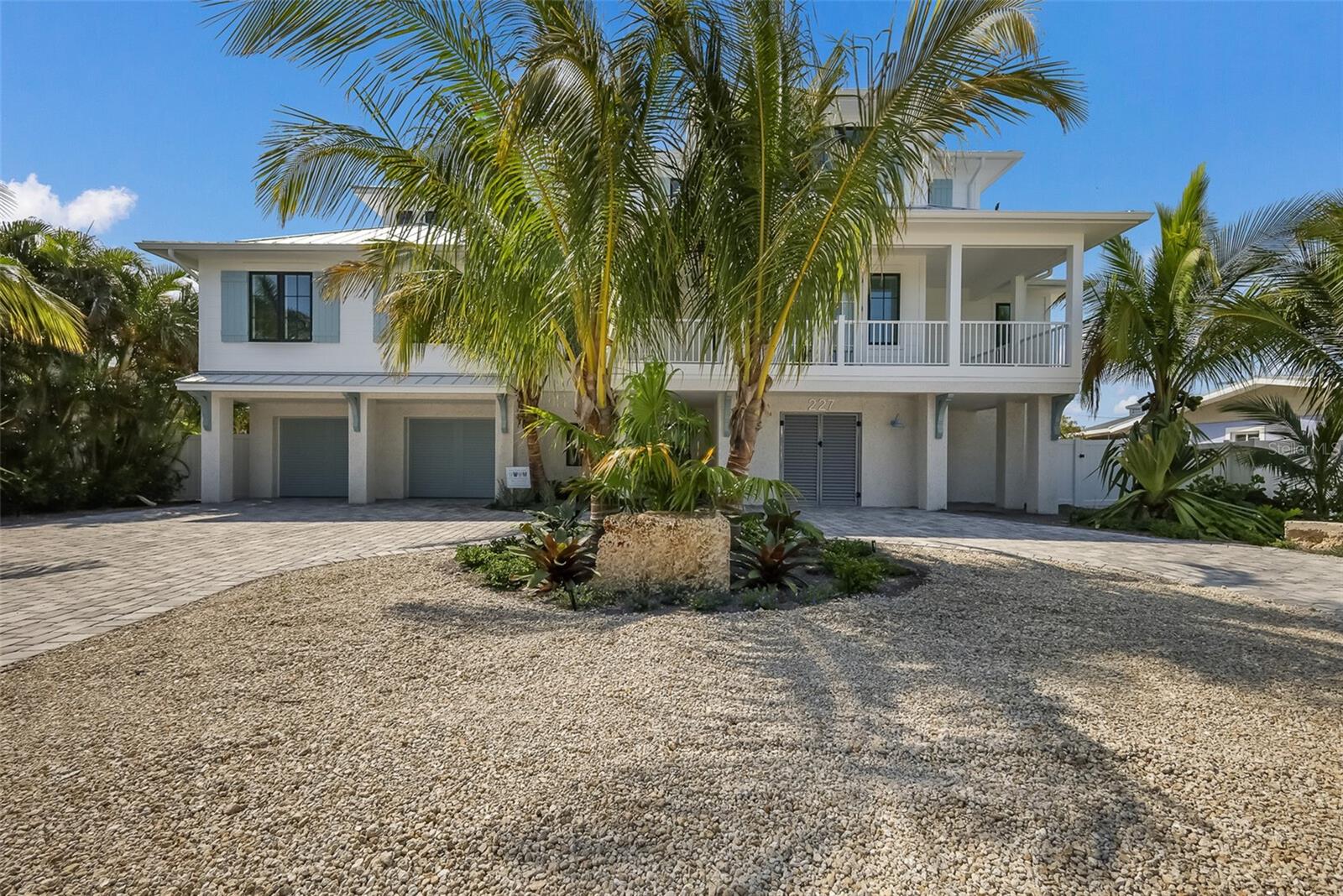 227 HARBOR DRIVE