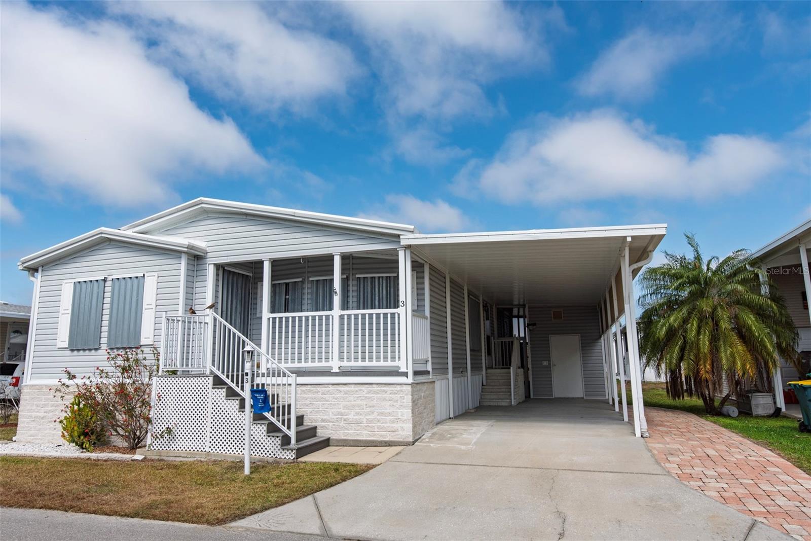 3 ROTTERDAM DRIVE