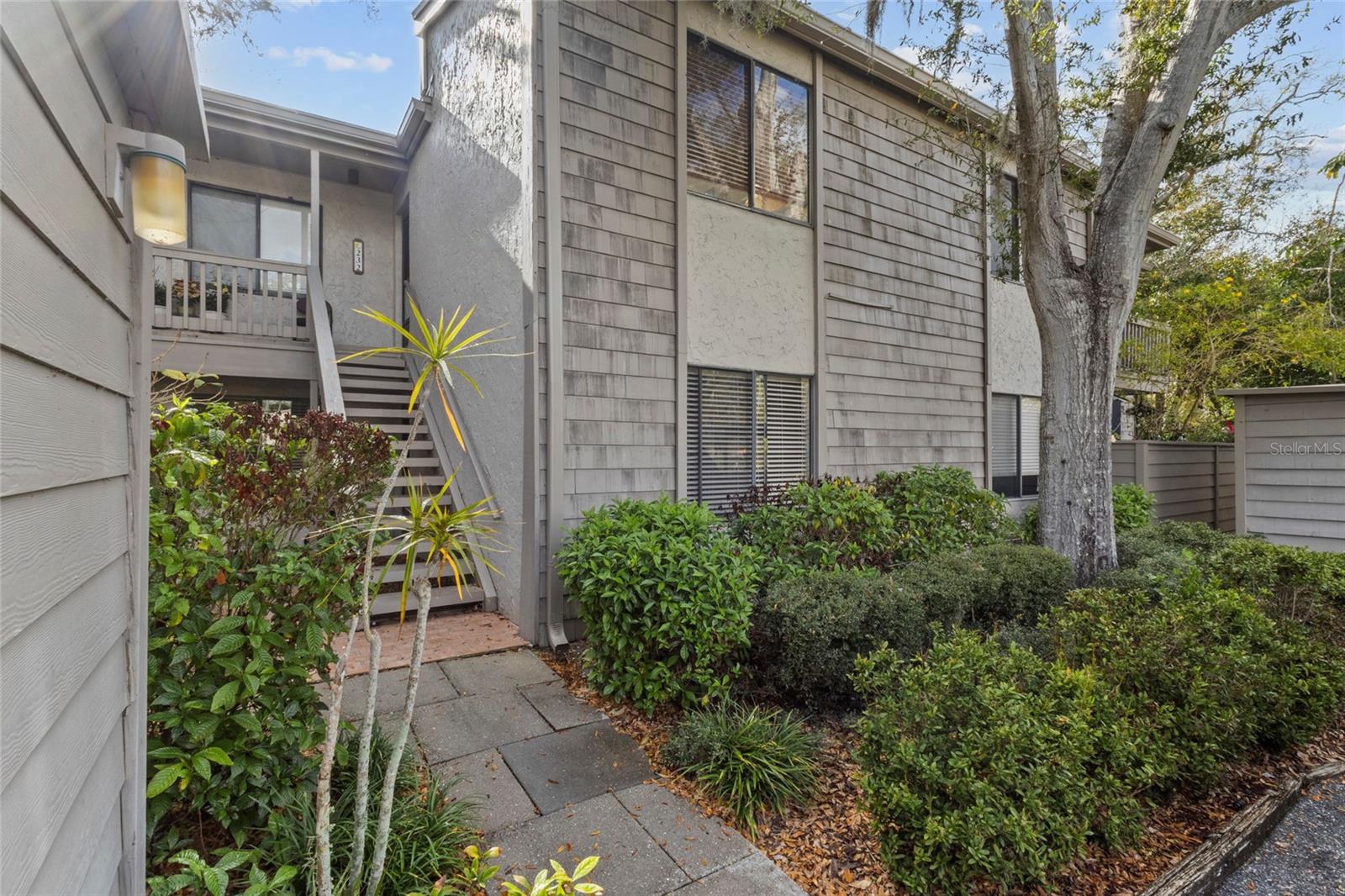 1633 BOATHOUSE CIRCLE #232