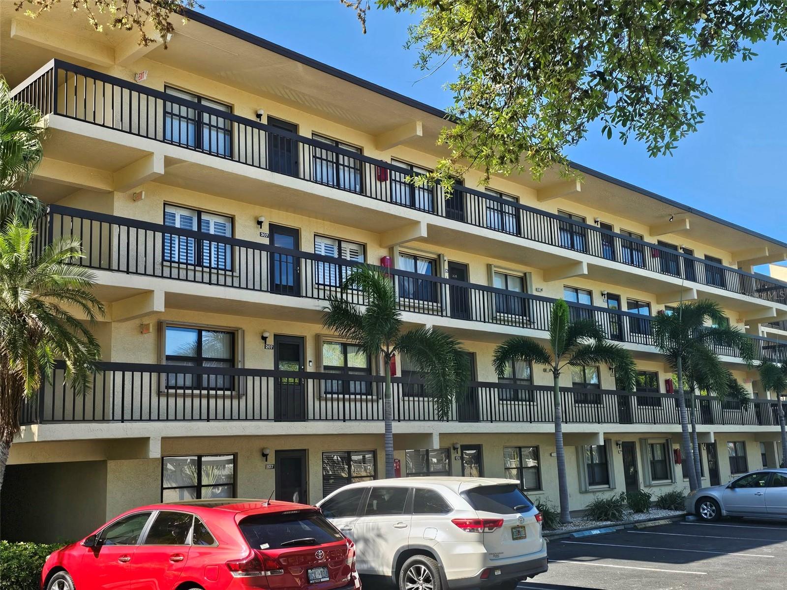 315 30TH AVENUE #B307