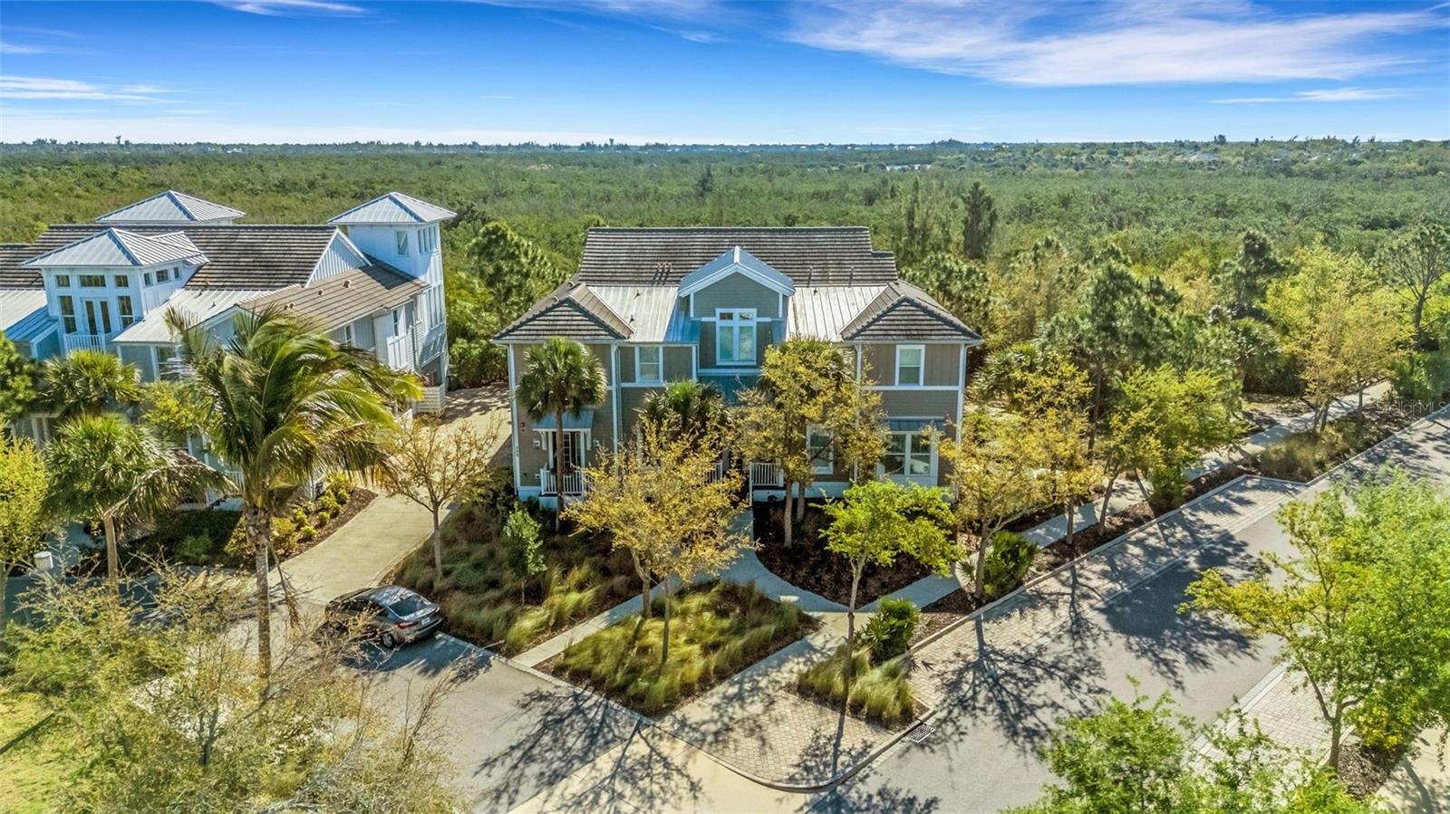 289 SAPPHIRE LAKE DRIVE #202