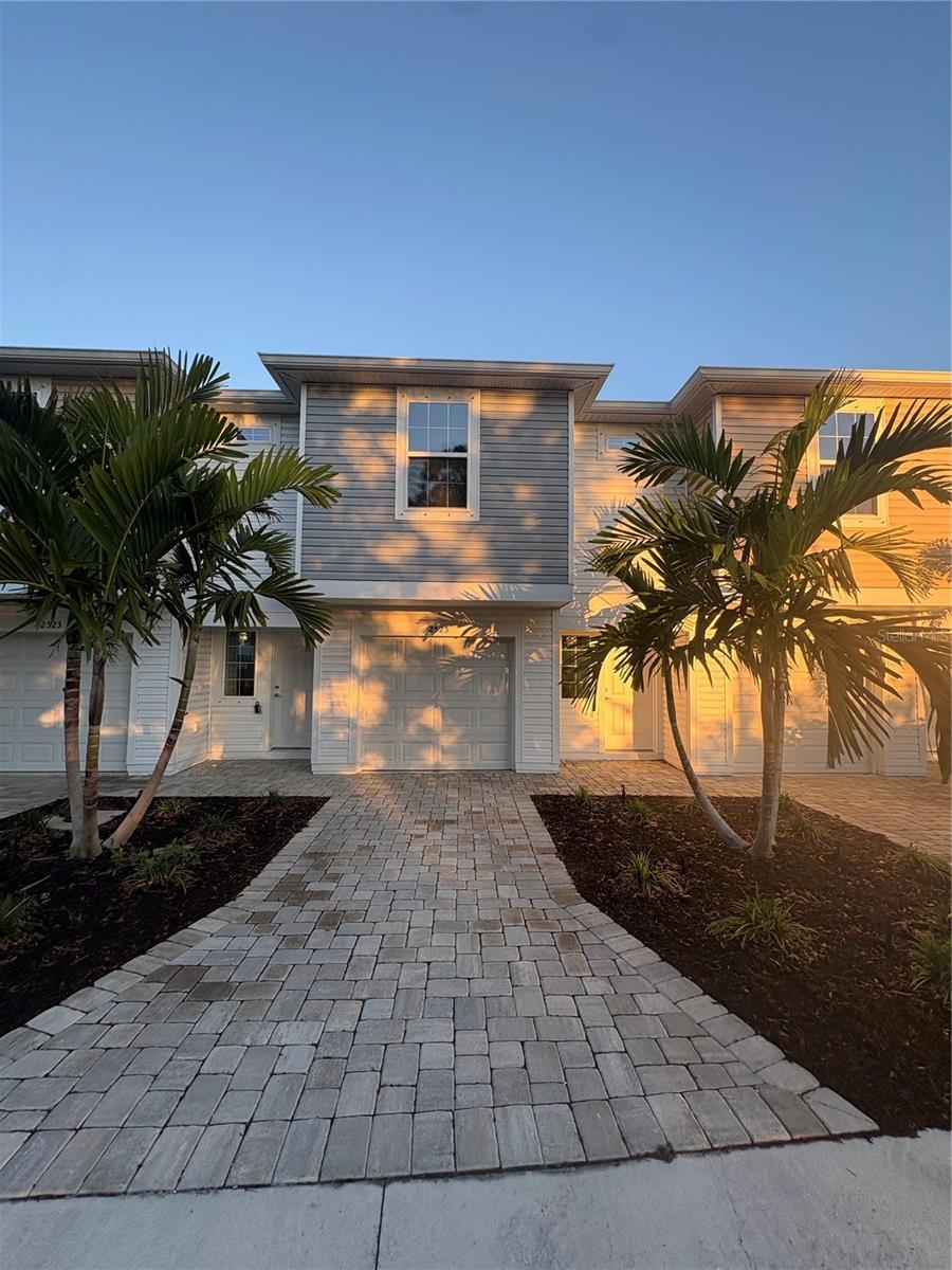 2525 6TH AVENUE DRIVE