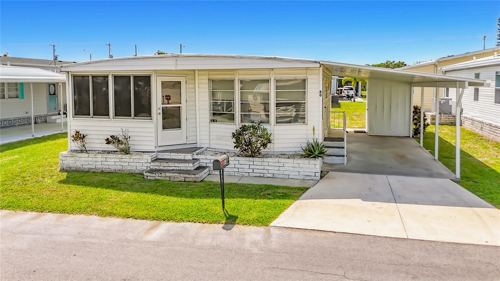 80 DEL RIO DRIVE