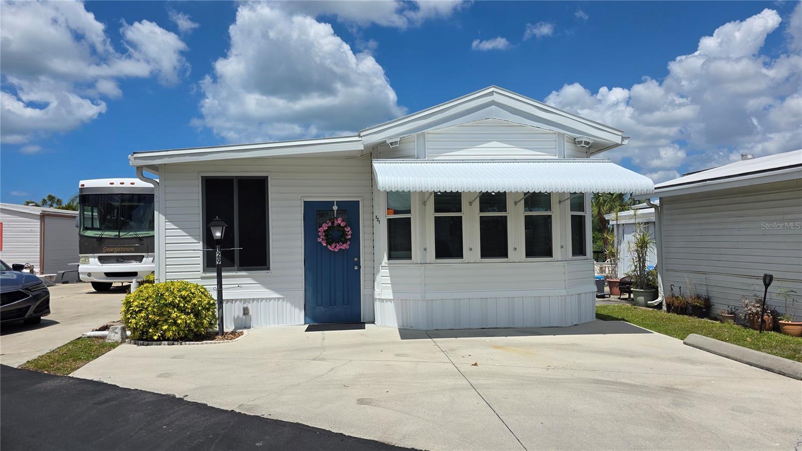 1674 UNIVERSITY PKWY LOT 129