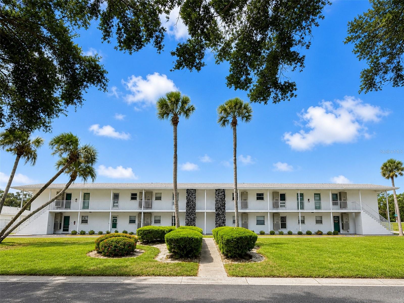 3900 ROXANE BOULEVARD #11B