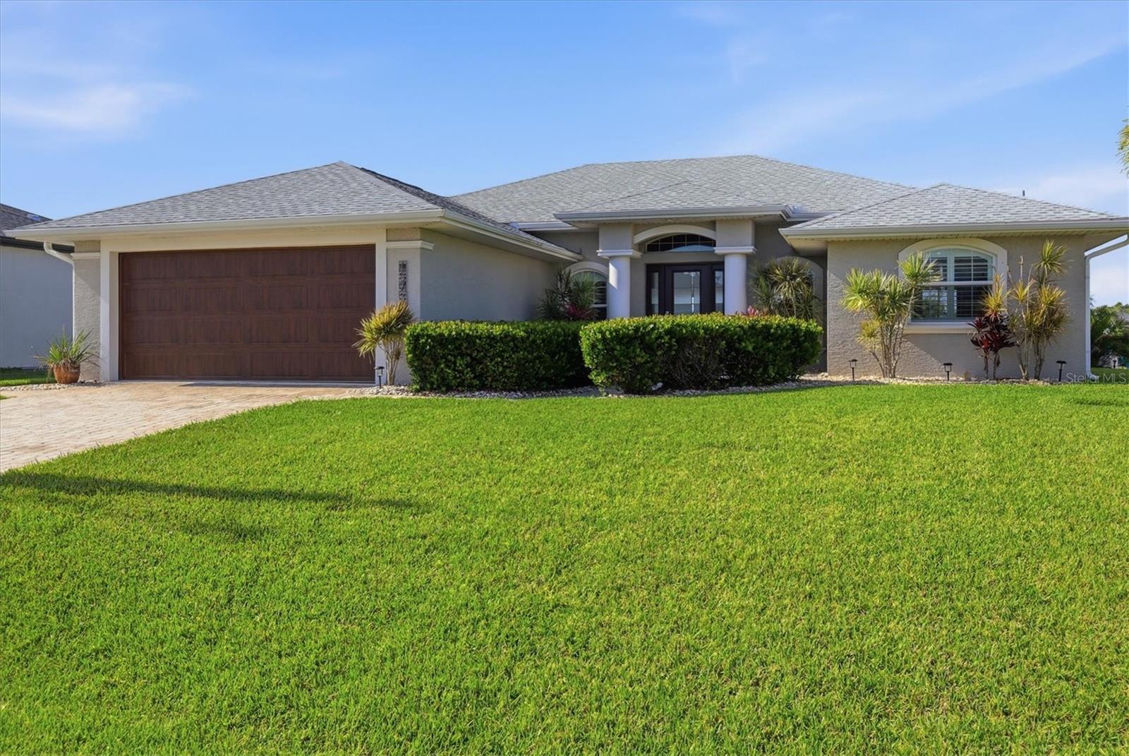 15738 APPLEWHITE CIRCLE