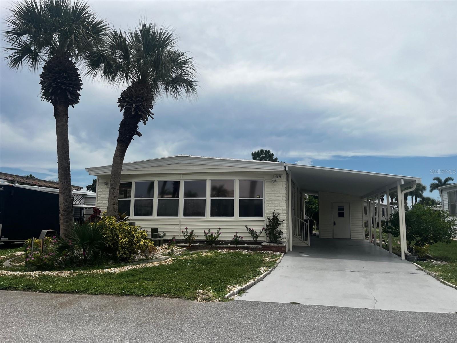 2100 KINGS HIGHWAY #98