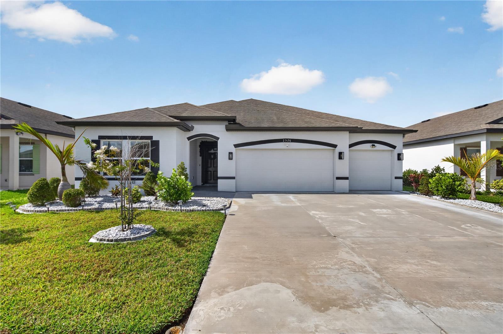2526 SAND GABLES TRAIL