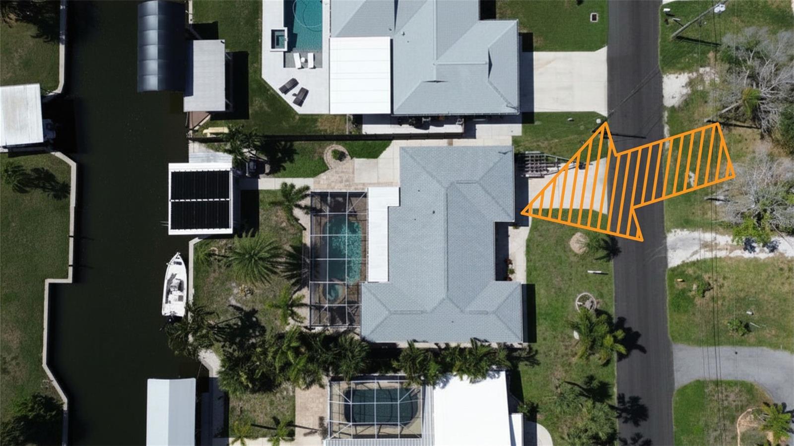 1433 LEMON BAY DRIVE
