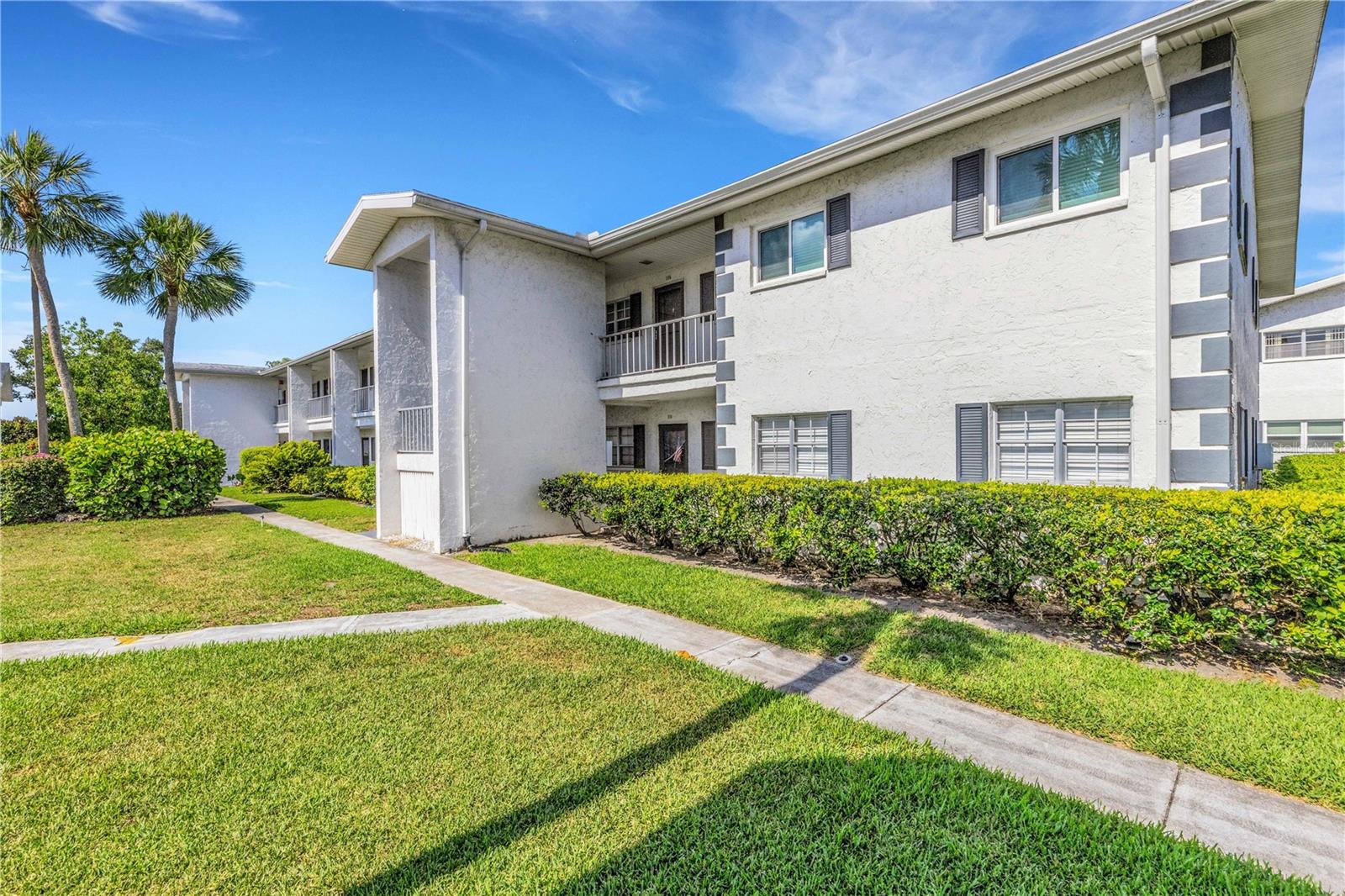 105 47TH AVENUE DRIVE #376