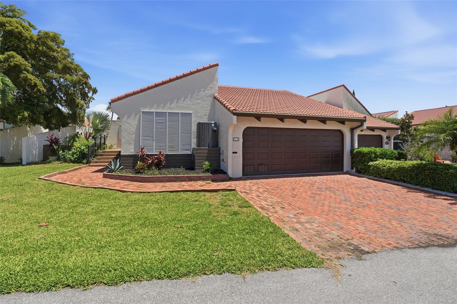 25188 MARION AVENUE #10