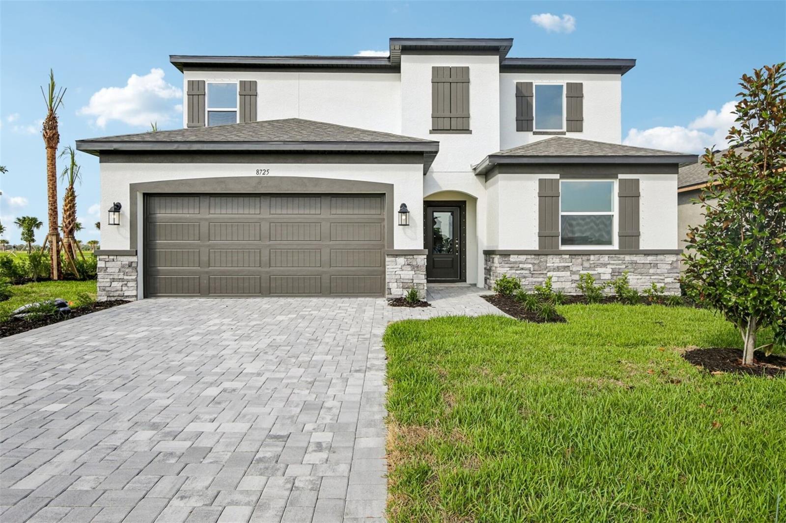 8725 CANARD COVE