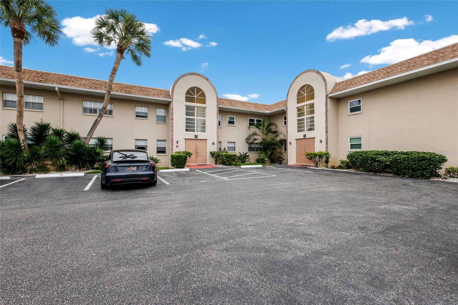 2727 75TH STREET #7A11