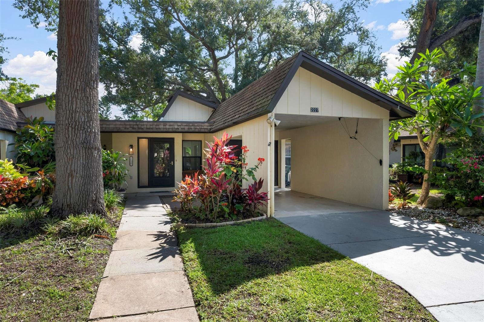 2227 CIRCLEWOOD DRIVE #52