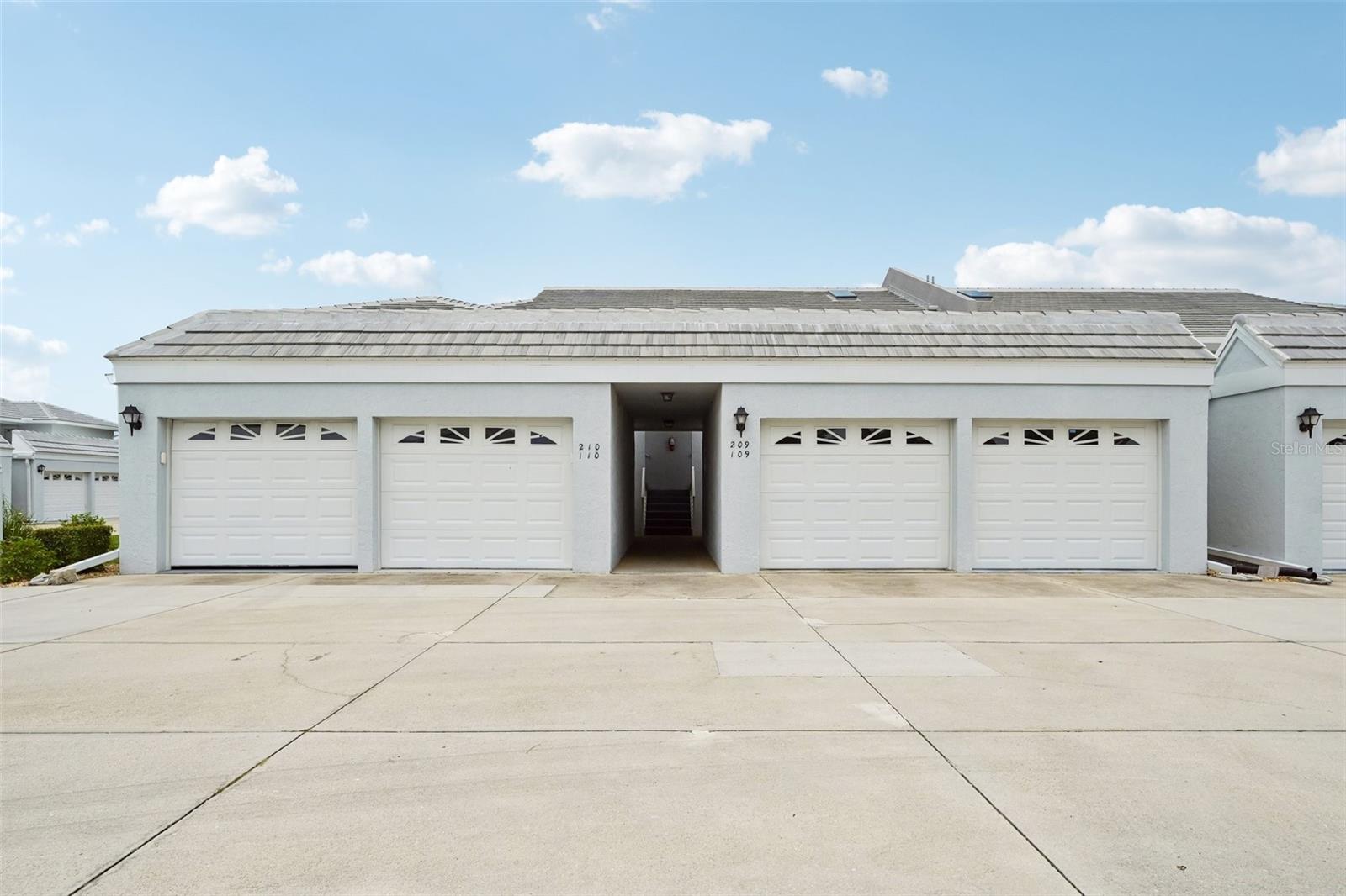 1041 CAPRI ISLES BOULEVARD #209