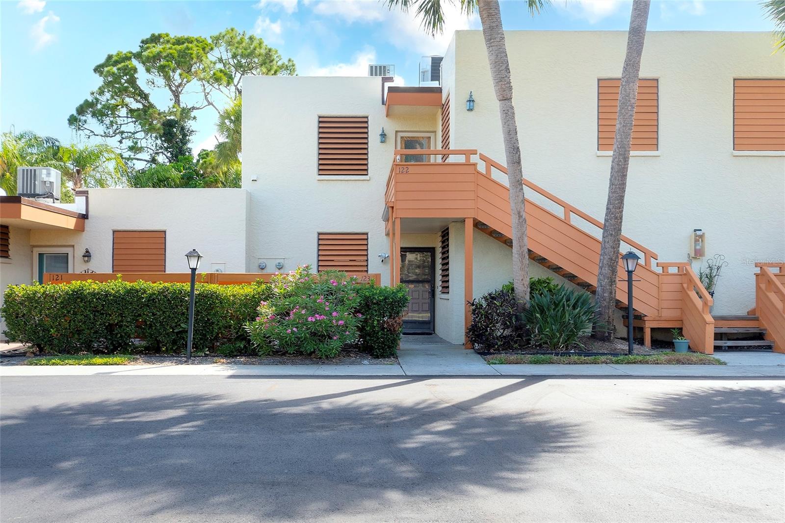 123 WILD PALM DRIVE #123