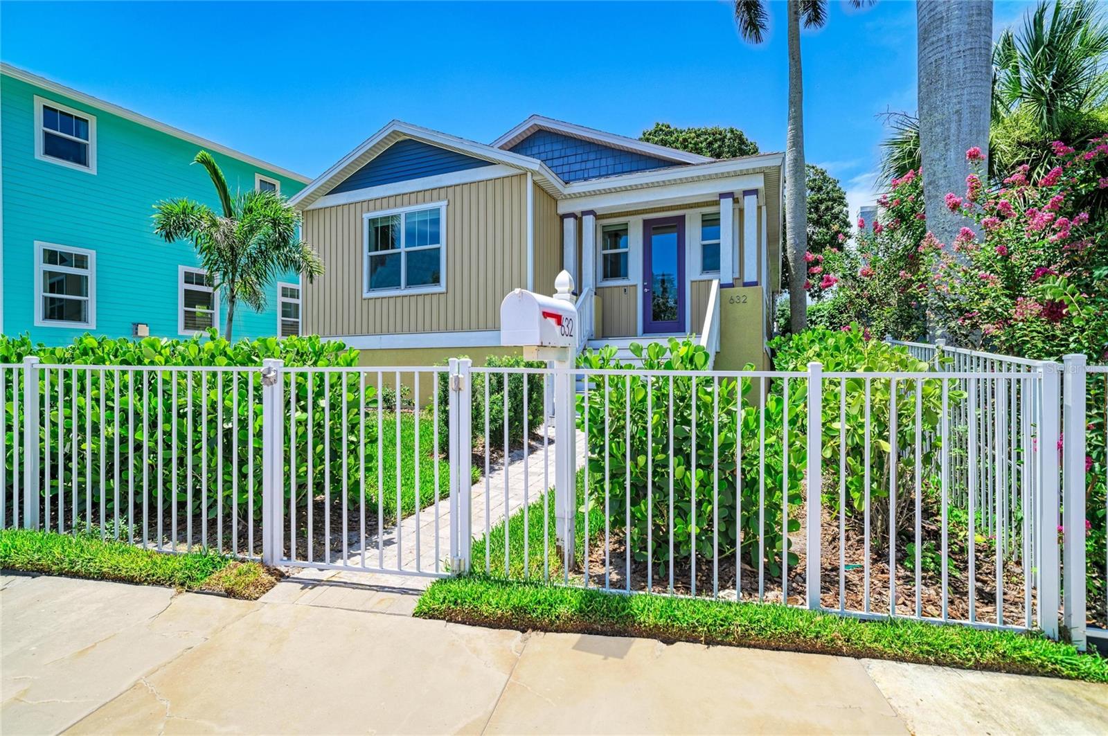 632 VIRGINIA DRIVE