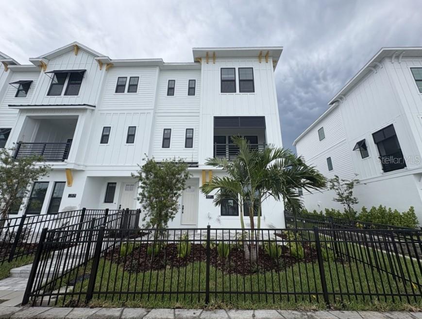 1650 SPRINGWELL LANE