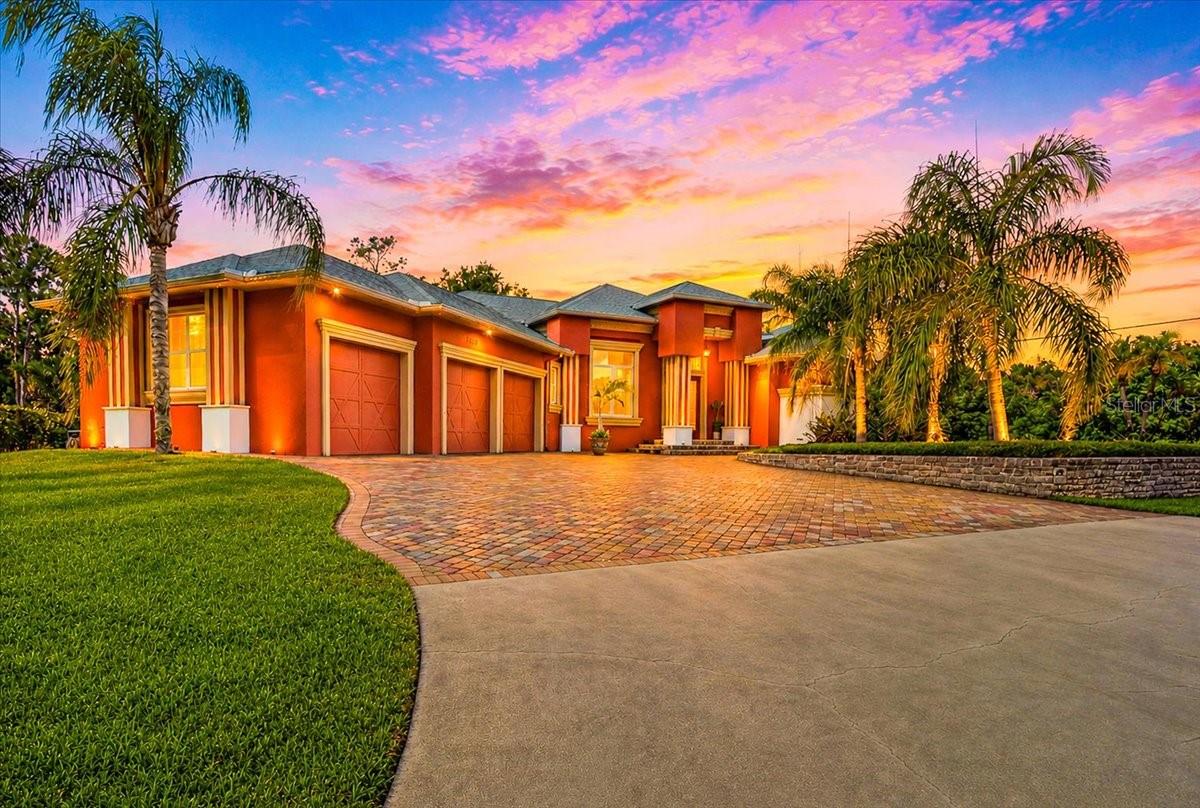 3257 WENONA DRIVE