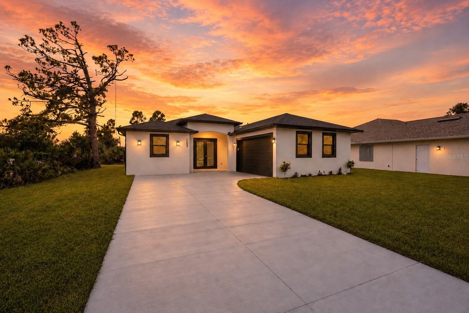 153 AUSTRALIAN DRIVE