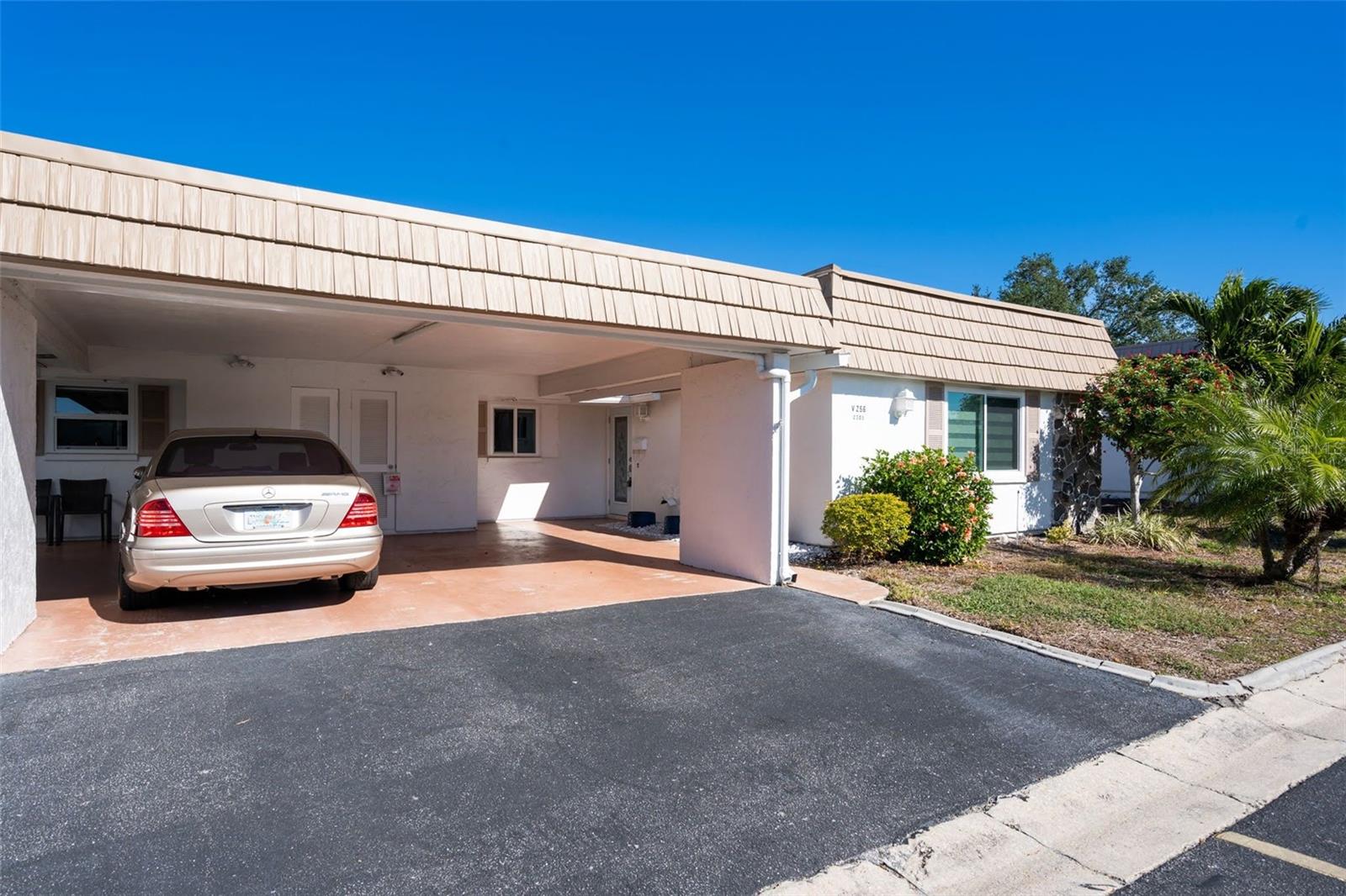 2305 RIVERBLUFF PARKWAY #V256