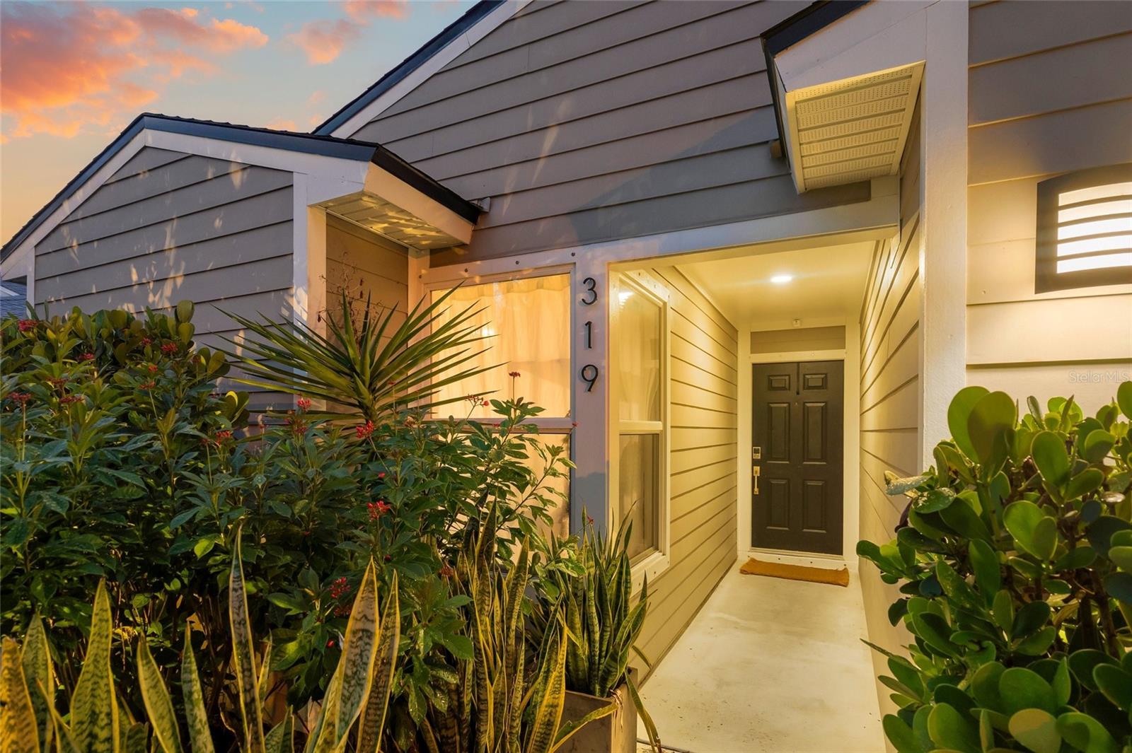 319 BEARDED OAKS CIRCLE