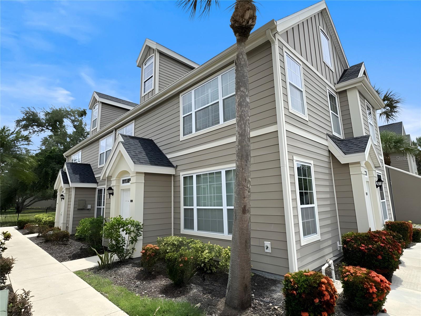 5531 ROSEHILL ROAD #201